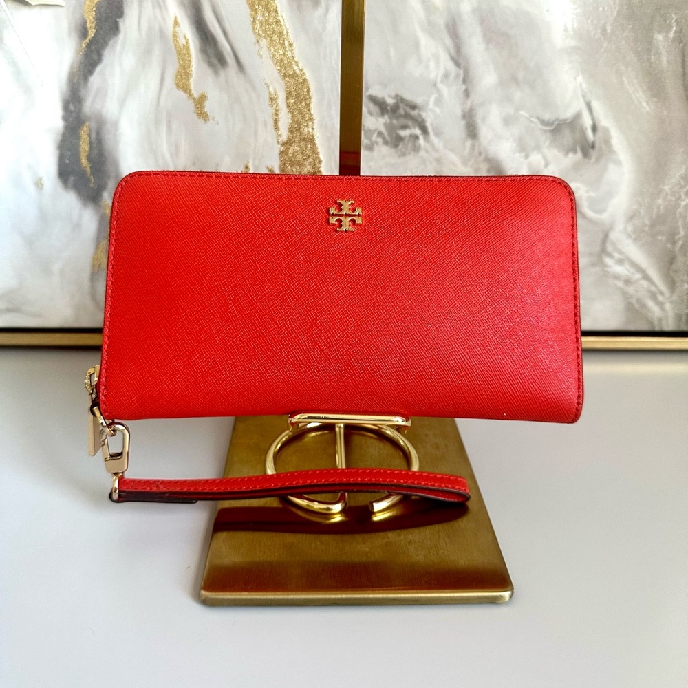 EUC Tory Burch Women's Emerson Wristlet Zip Continental